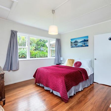 Sunny & Cozy Home Near Western Springs Auckland Exteriör bild