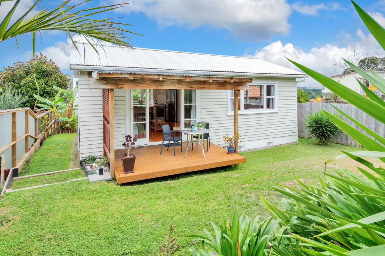 Sunny & Cozy Home Near Western Springs Auckland Exteriör bild