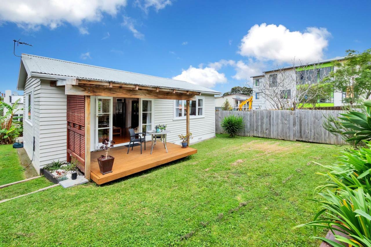 Sunny & Cozy Home Near Western Springs Auckland Exteriör bild